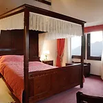 Montana 5* Karpenísion