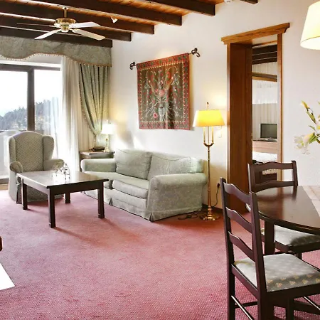 Отель Montana 5*