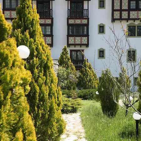 Montana 5* Карпенисион