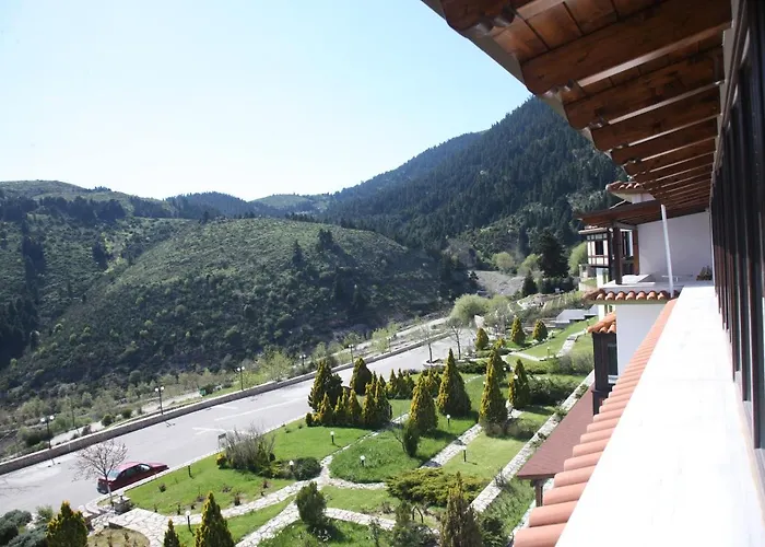 Hotel Montana Karpenísion