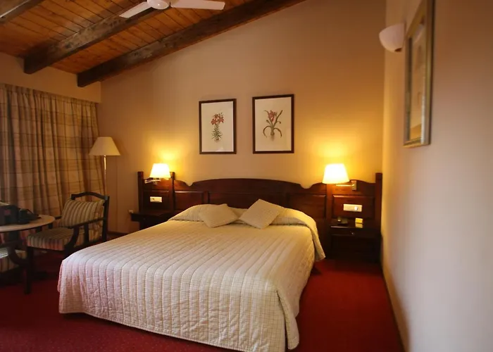 Montana Hotel Karpenísion